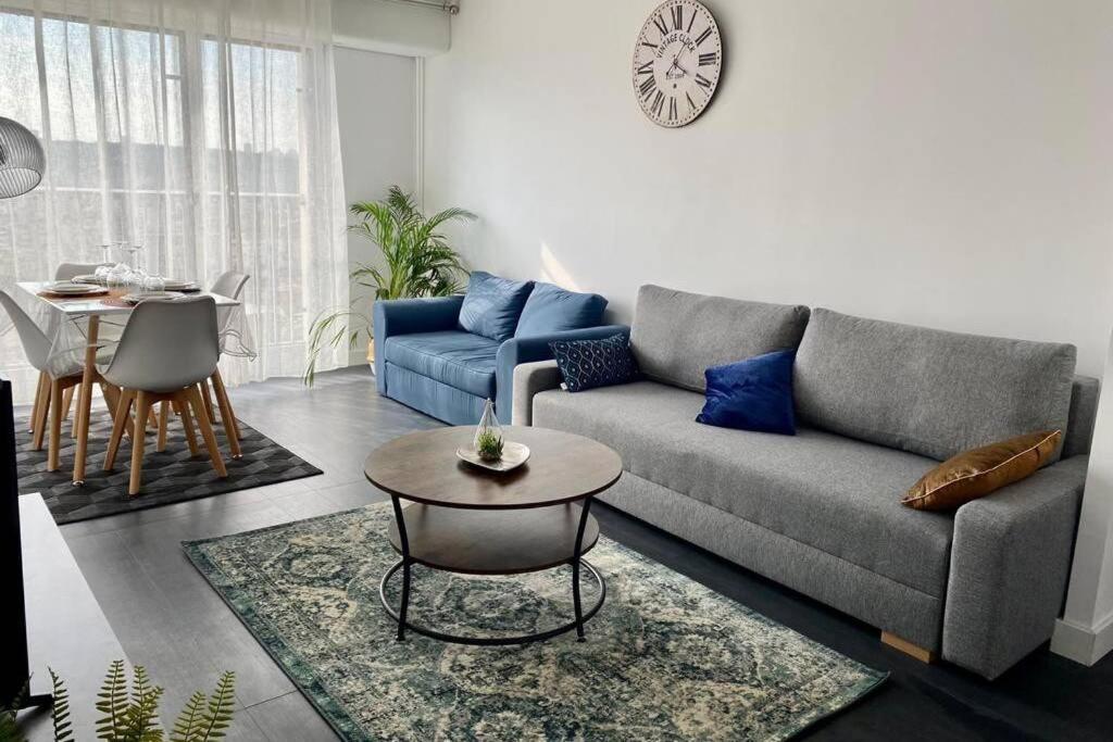 Grand F2 De 47M2 Au 15Eme Etage Dans Une Residence Tres Calme - 017 루앙 외부 사진