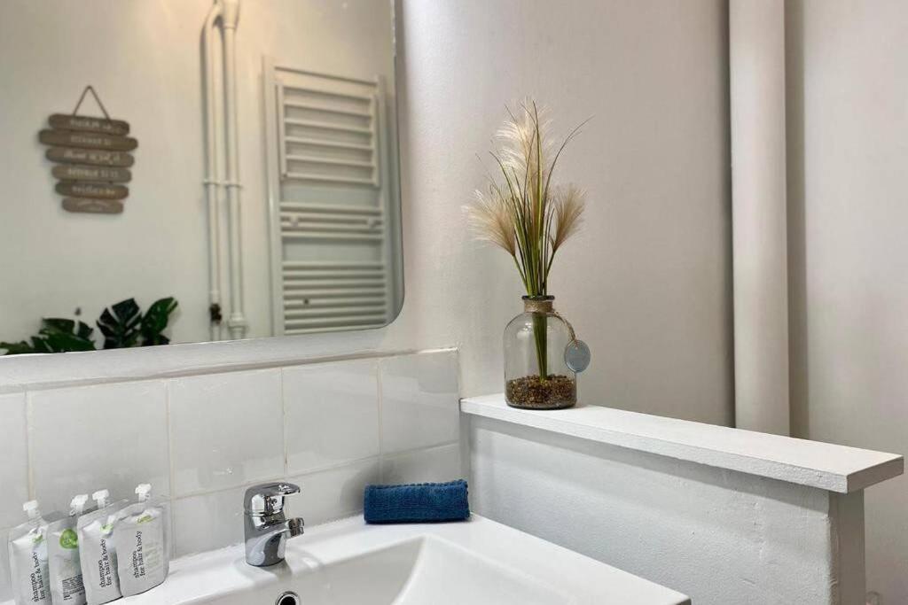 Grand F2 De 47M2 Au 15Eme Etage Dans Une Residence Tres Calme - 017 루앙 외부 사진